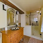Historic Adobe Casita Downtown Specious 620 Sq Ft, King Bed And Patio Apartment *