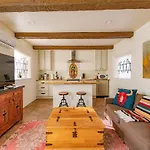 Historic Adobe Casita Downtown Specious 620 Sq Ft, King Bed And Patio