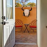 Historic Adobe Casita Downtown Specious 620 Sq Ft, King Bed And Patio Apartment Santa Fe
