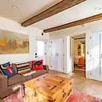 Apartment Historic Adobe Casita Downtown Specious 620 Sq Ft, King Bed And Patio