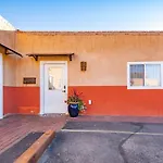 Historic Adobe Casita Downtown Specious 620 Sq Ft, King Bed And Patio